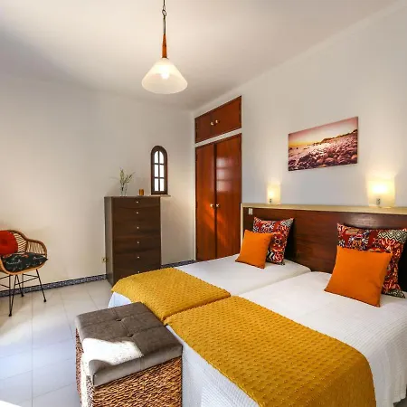 V3, Belo Horizonte Near Beach, *