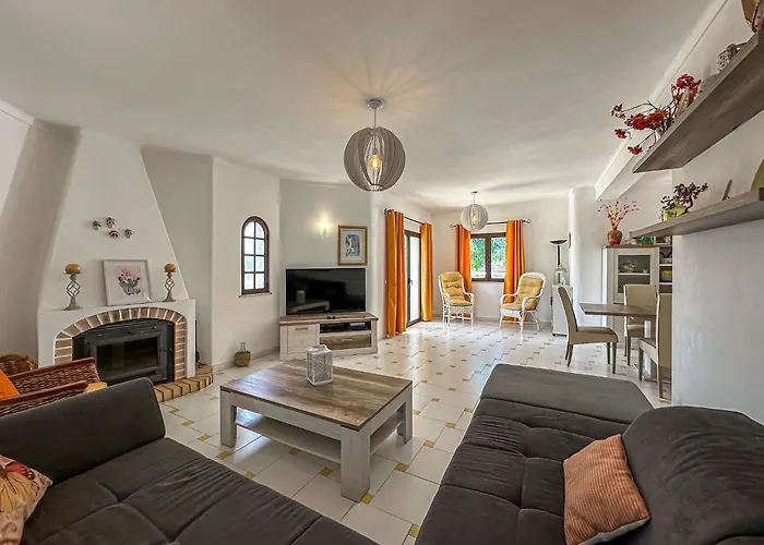 فيلة V3, Belo Horizonte Near Beach, *